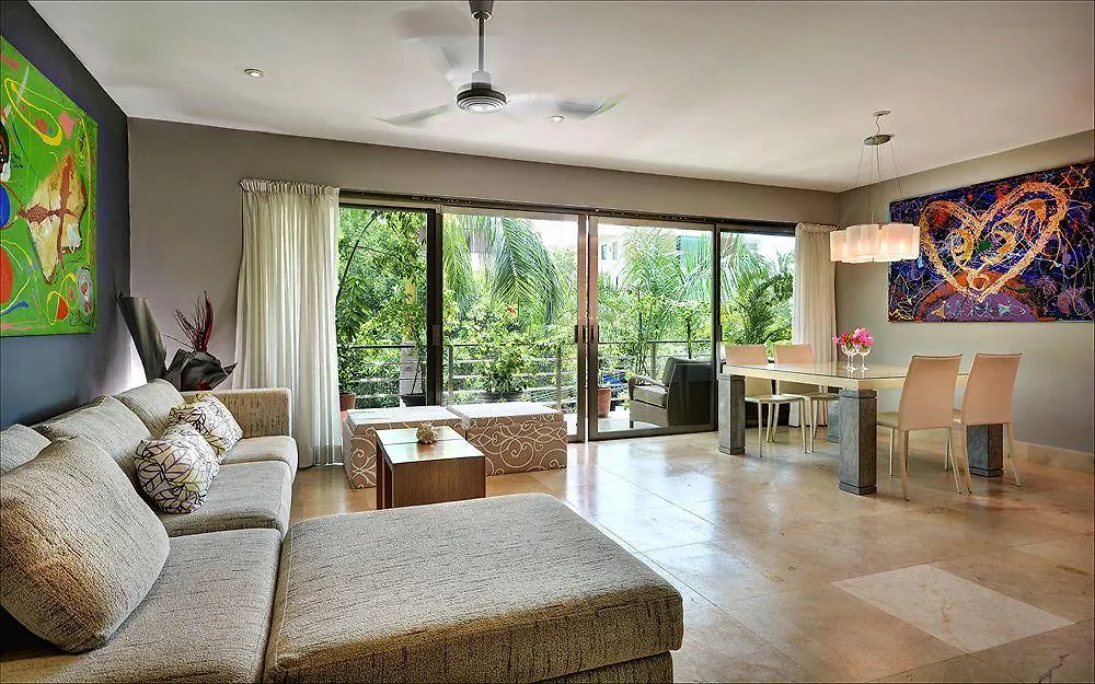 Via 38 Hotel Playa del Carmen 3*,