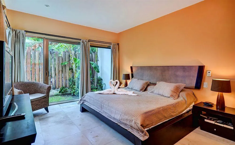 Via 38 Hotel Playa del Carmen