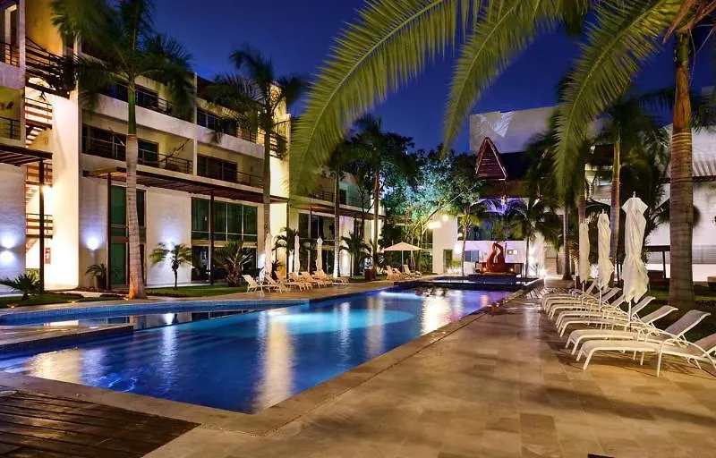 Via 38 Hotel Playa del Carmen 3*,